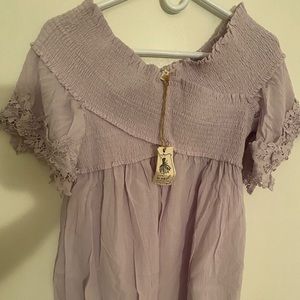 Easel NWT - size medium light lavender